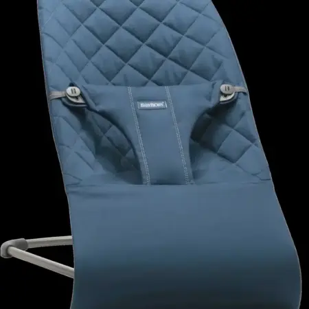 BabyBjörn - Wipstoeltje Bliss - Geweven klassiek quilt Middernachtblauw