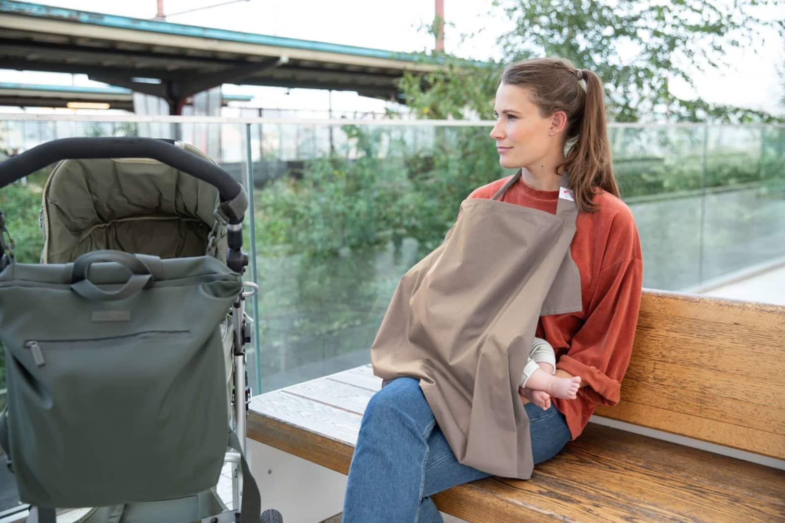 Baby on the move - Borstvoedingsdoek - Epic Natural