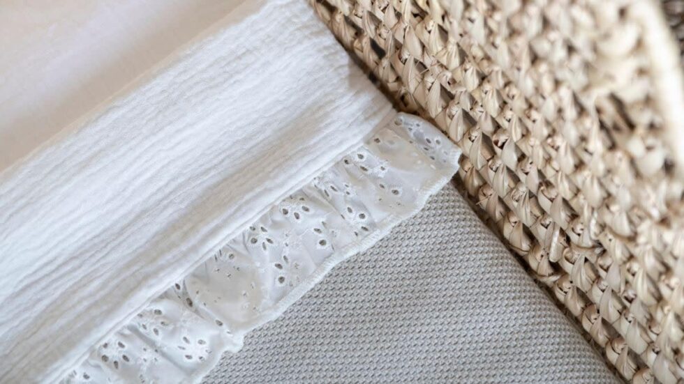 Baby's Only - Ledikantlaken Calm wit - met ruffle
