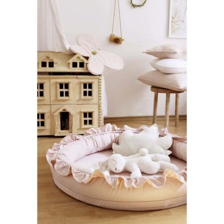 Cotton & Sweet - Small Junior nest with ruffles - Powder pink