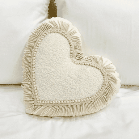 Cotton & Sweets - Boho Twist heart pillow - Vanilla