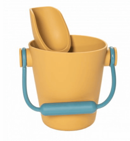 Dëna - Strandset: EMMER/GIETER met SPADE en ZANDSTEMPEL - geel, in silicone, 18m+