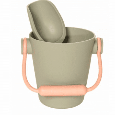 Dëna - Strandset: EMMER/GIETER met SPADE en ZANDSTEMPEL - groen, in silicone, 18m+