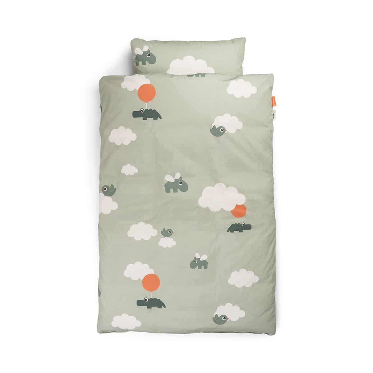 Done by Deer - Bedlinen junior INT GOTS Happy clouds Green