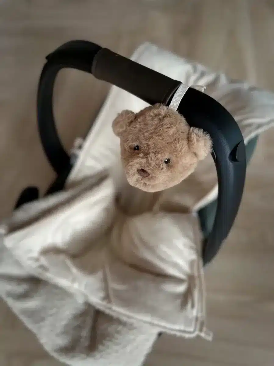 Flow - On the go knuffel met hartslag - Lou bruin