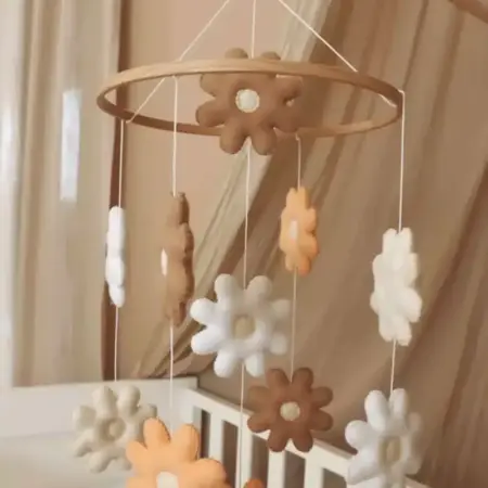 Little Loua - Handmade Flowers baby mobile