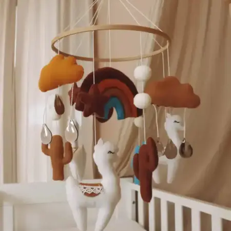 Little Loua - Handmade Lama baby mobile