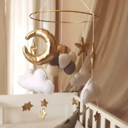 Little Loua - Handmade Whale Balloons baby mobile