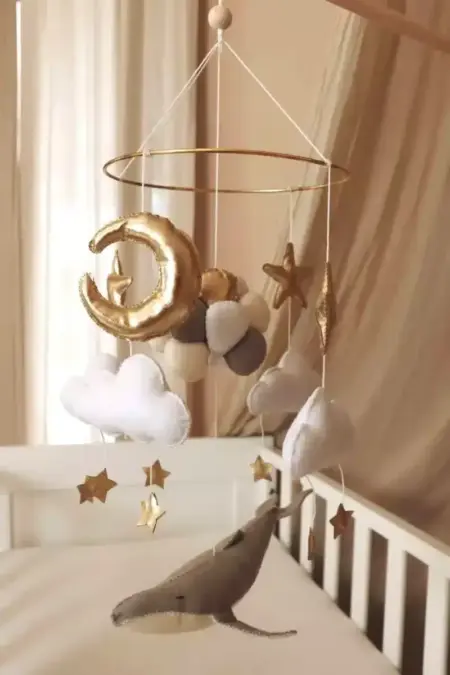 Little Loua - Handmade Whale Balloons baby mobile