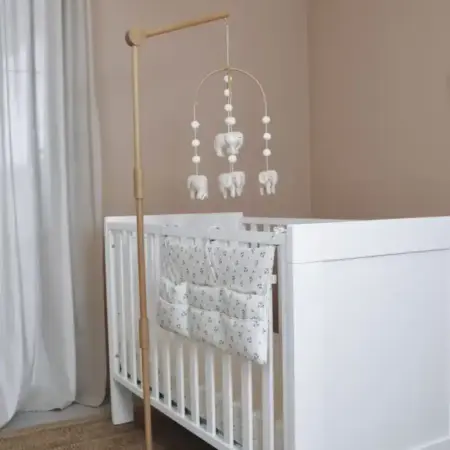 Little Loua - Wooden stand