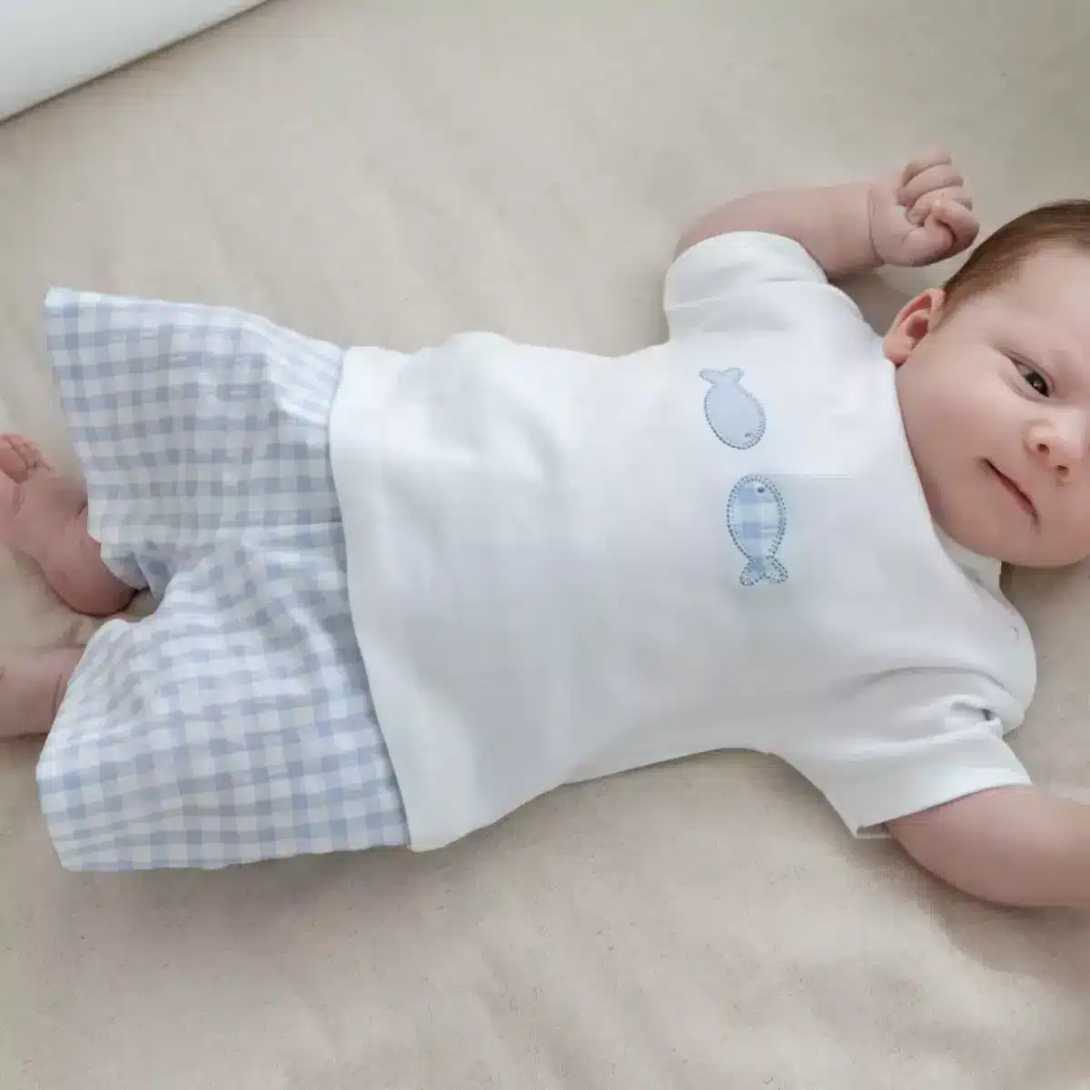 Living Nature - T-shirt en shortje Harry the fish wit vichy blauw