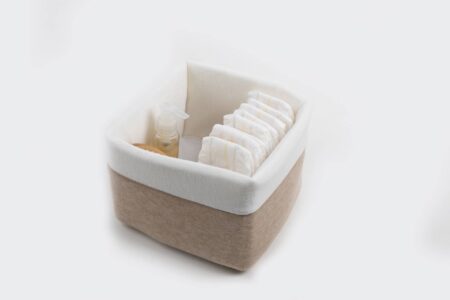 Maison Naline - Commodemandje angora beige / paspel beige op 1/3 / boven- en binnenkant angora ivoor