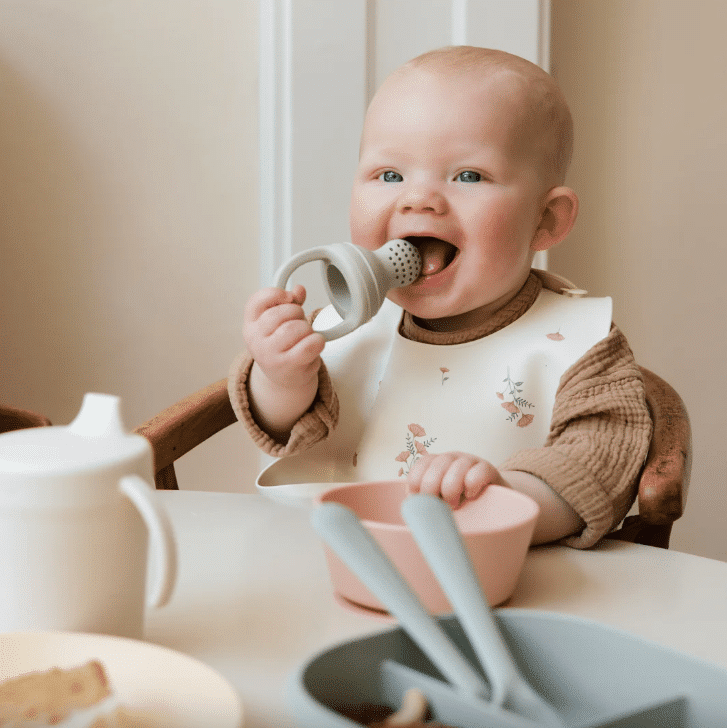 Mushie - Fresh Food Feeder Silicone 2-Pack - Shifting Sands