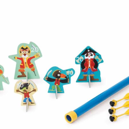 Scratch - Active Play: BLAASPIJP Piraten diam.3,5x42cm, met 5 piraten en 3 pijltjes diam.2x8,2cm, in doos 13x4,5x43cm, 5+