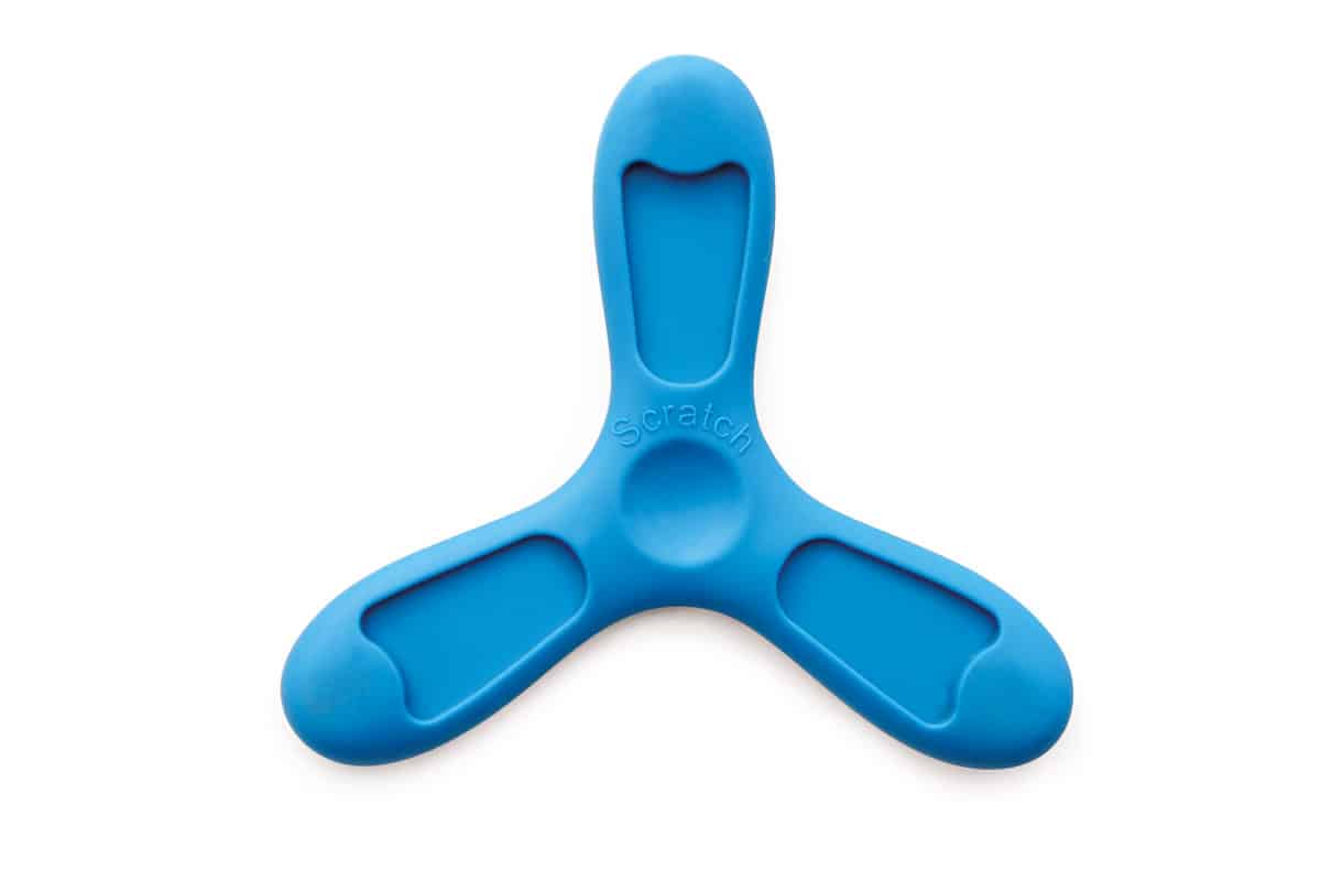 Scratch - Active Play: DISKER GAME magnetisch / Dino diam.60cm, met 3 magnetische diskers, in doos 61x31x2cm, 3+