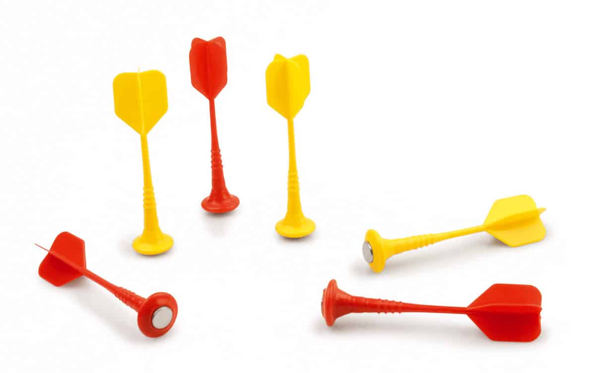 Scratch - Active Play: MAGNETISCHE DARTS - SET Rood/Groen diam.2.5x9cm, set van 6 stuks, in zakje, 5+