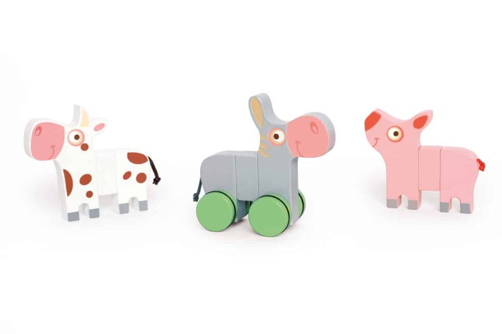Scratch - Preschool: 3 magnetische BOERDERIJDIEREN op WIELEN 14x2x11cm, met varken, koe en ezel en een paar wielen, in doos, 18m+