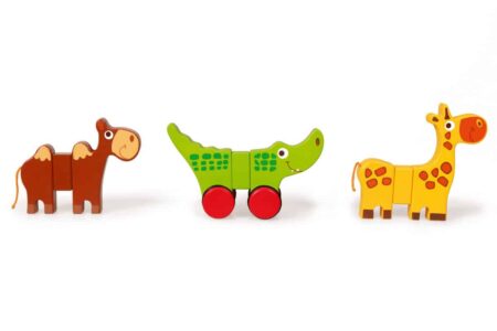 Scratch - Preschool: 3 magnetische SAFARIDIEREN op WIELEN 14x2x11cm, met kameel, krokodil en giraf en een paar wielen, in doos, 18m+