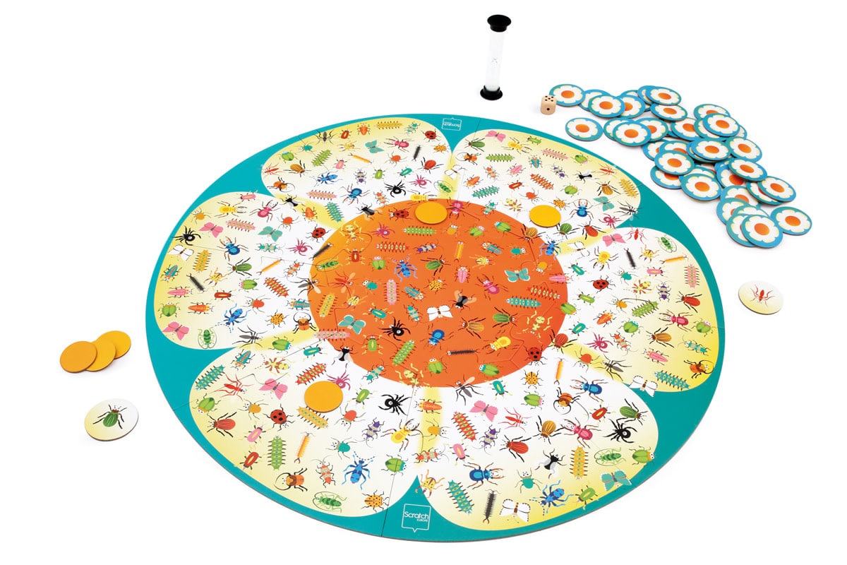 Scratch - Spel: BUGS BUZZ / ZOEKSPEL diam.50cm, met 44 papieren kaartjes en 6 afdekkaartjes, 1 houten dobbelsteen en 1 zandloper (20 sec), in vormendoos 24.6x25.7x6.5cm, 4+