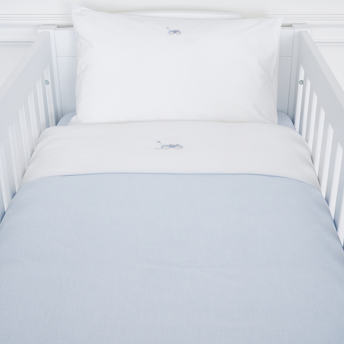 Theophile & Patachou - Donsovertrek bed effen stof 100x135cm  + sloo - Lichtblauw - Classic Car
