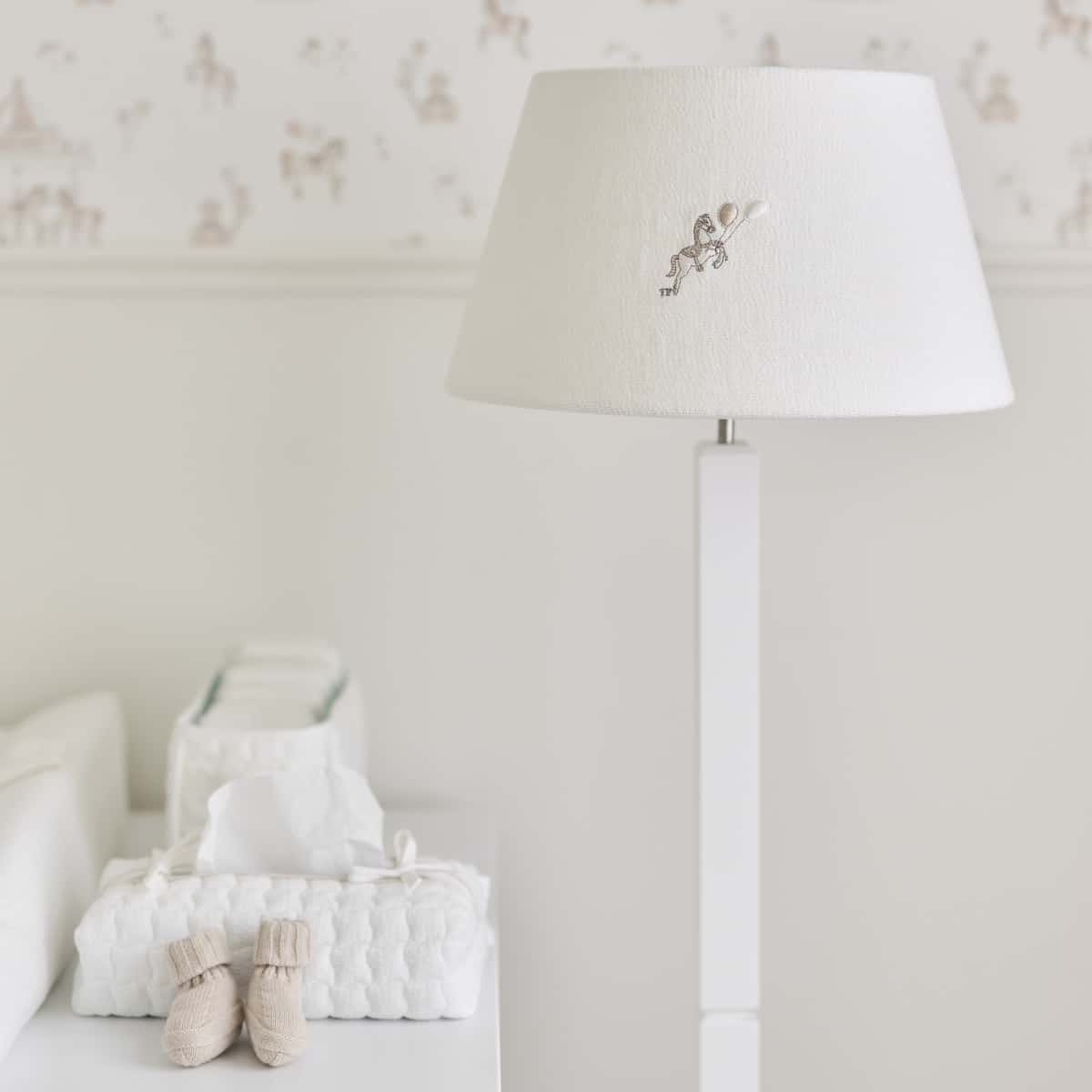 Theophile & Patachou - Grote lampenkap geborduurd Ivoor Carrousel