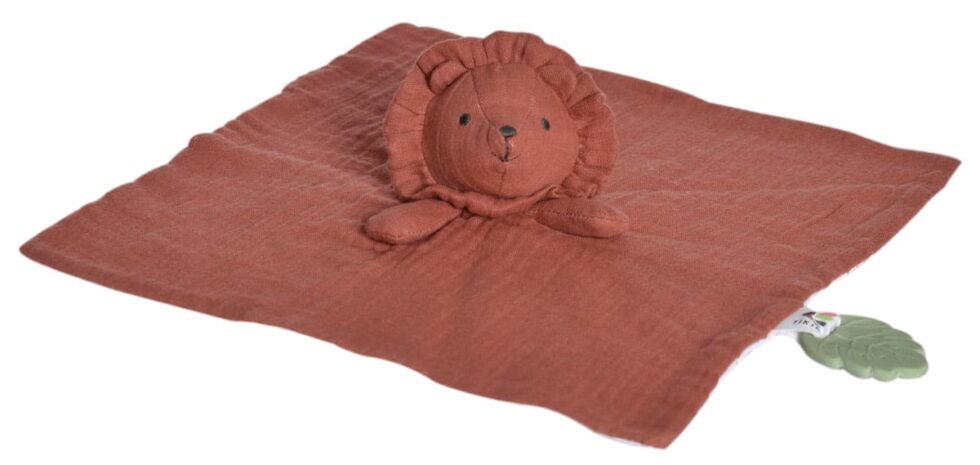 Tikiri - Safari - KNUFFELDOEKJE in biologisch katoen, rood - LEEUW met bijtring in natuurlijk rubber 30x30cm, op kaart, 0+