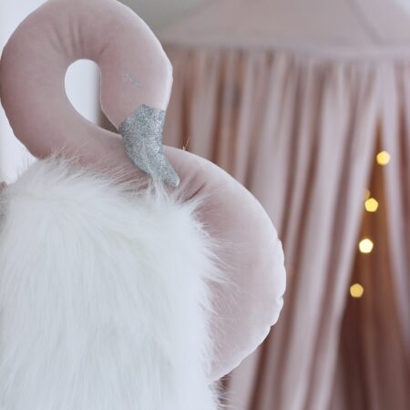 Cotton & Sweets - Wall Swan Decoration Powder with white fur