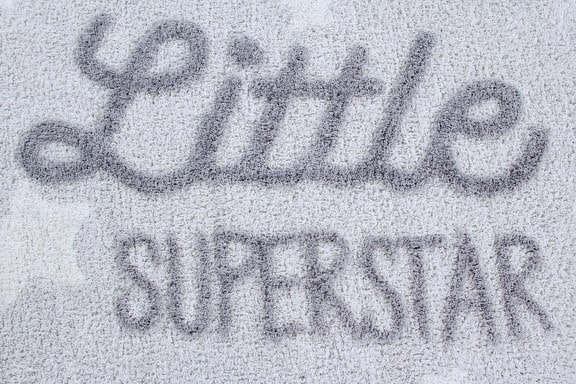 Lorena Canals - Wasbaar tapijt - Little Superstar Dia. 120