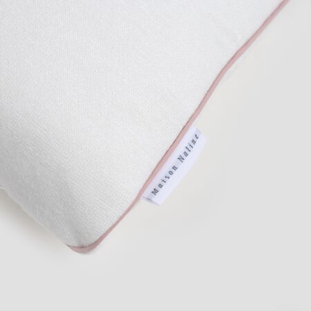 Maison Naline - Kussen 35x35 angora ivoor / paspel roze tush rondom