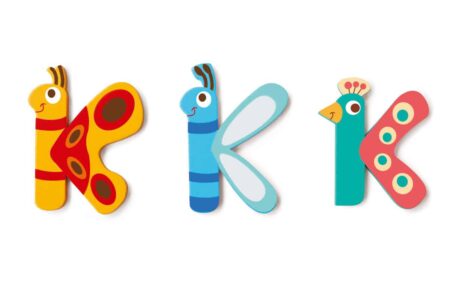 Scratch - Houten Letter: LETTER 'K', 3 modellen gemengd, 3 zelfklevende stickers inbegrepen, op kaart