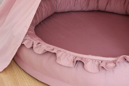 Cotton & Sweet - Junior Nest With Ruffles - Blush