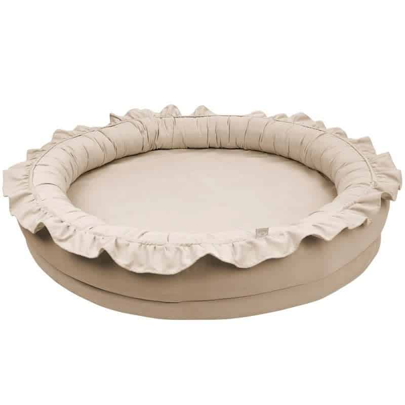 Cotton & Sweet - Junior Nest With Ruffles - Dark beige