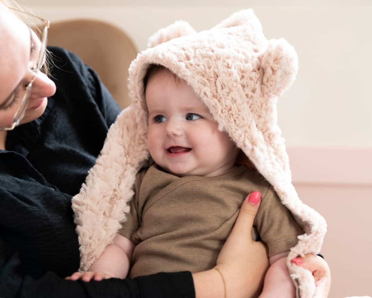 Baby's Only - Wikkeldeken Snow oud roze - met oortjes
