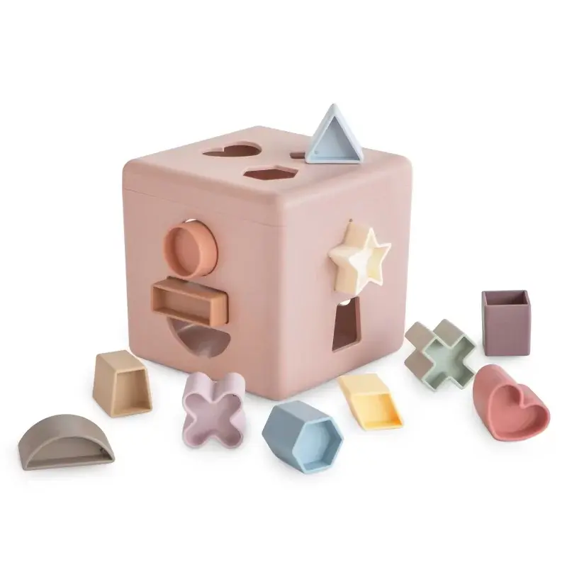 Mushie - Shape Sorting Box - Petal
