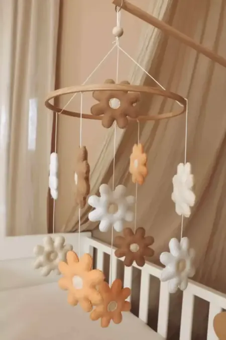Little Loua - Handmade Flowers baby mobile