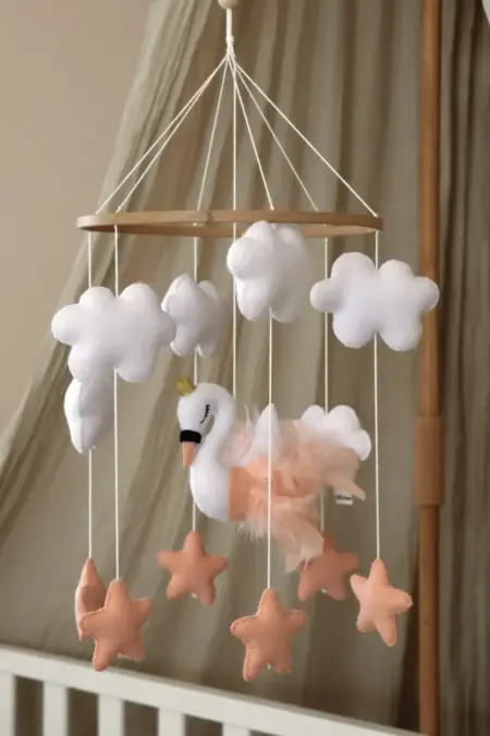 Little Loua - Handmade Swan